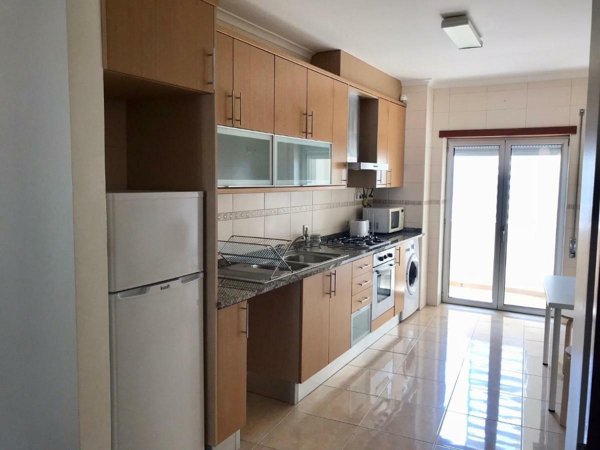 Nazare Beach Apartments Luaran gambar